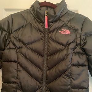 Girls North Face Winter Coat Size M, 10/12